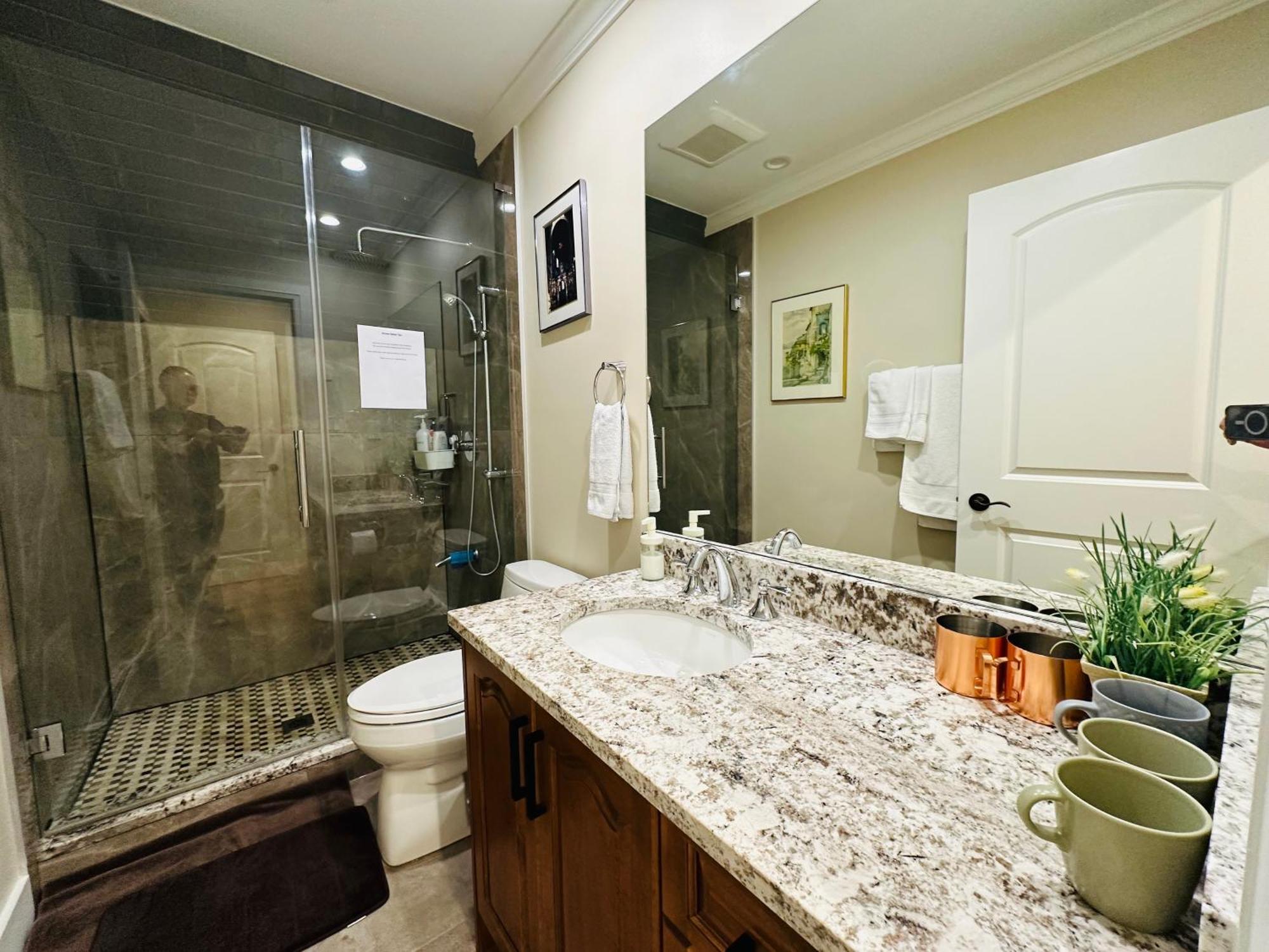 Shaughnessy Cozy Bedrooms Guest House Vancouver Ngoại thất bức ảnh